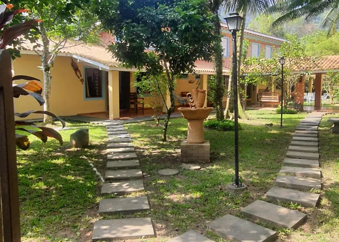 Suítes Quintal de Lázaro 3 Ubatuba